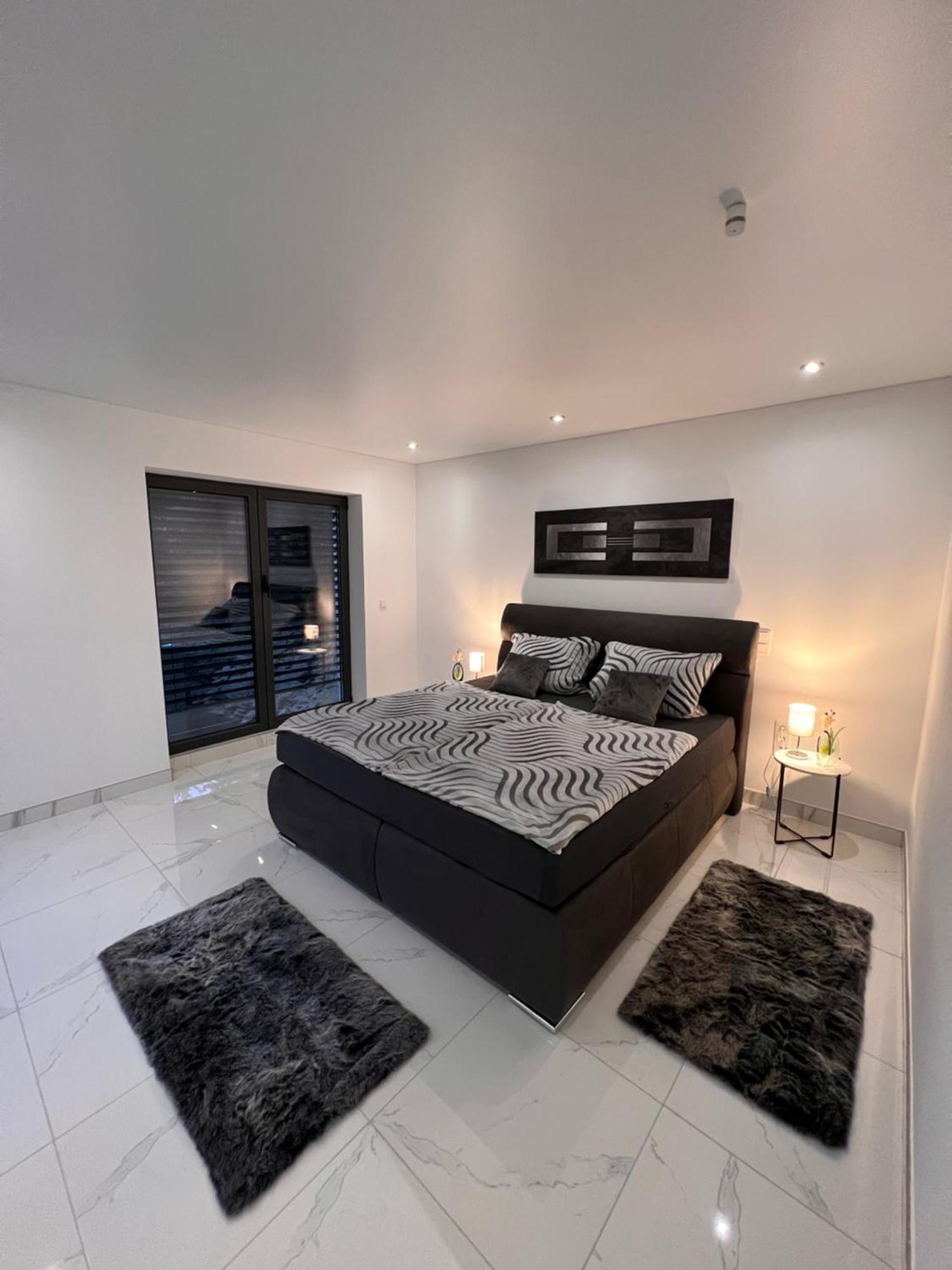 Appartement Penthouse M1 à Neunkirchen  Extérieur photo